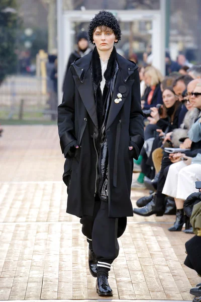 Look 47
